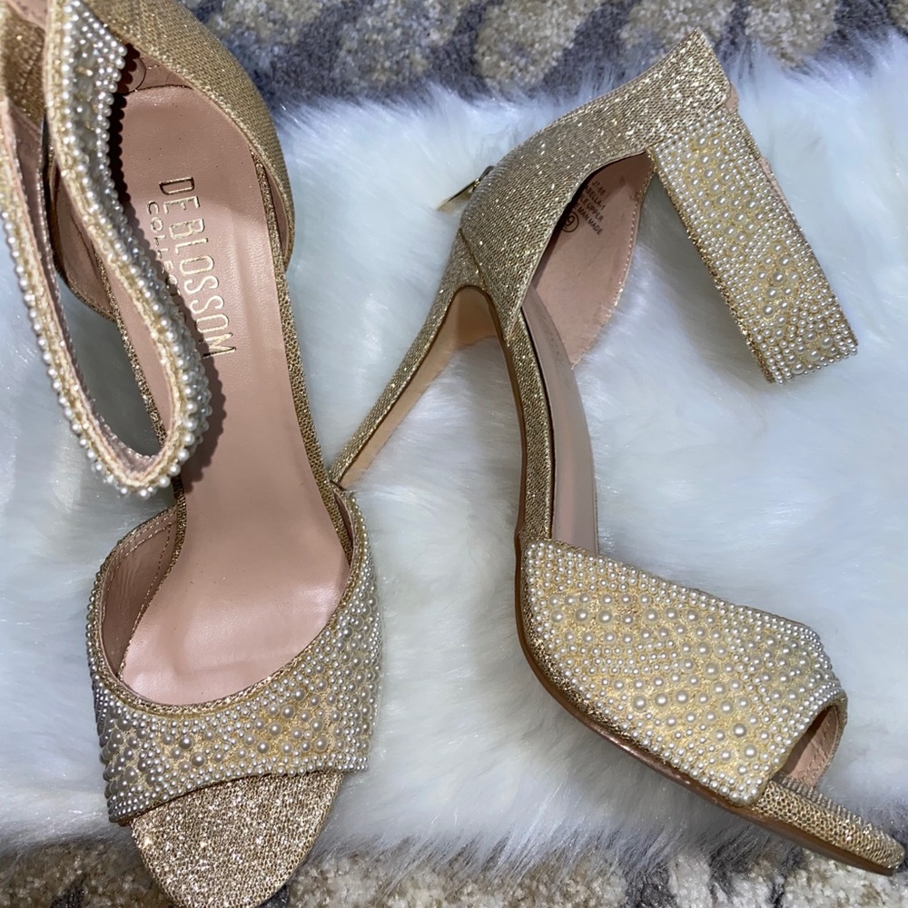 De Blossom wedding beaded shoe